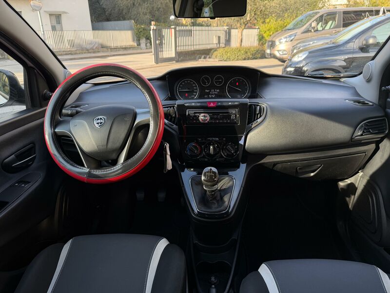 LANCIA YPSILON  ELEFANTINO 5 P.