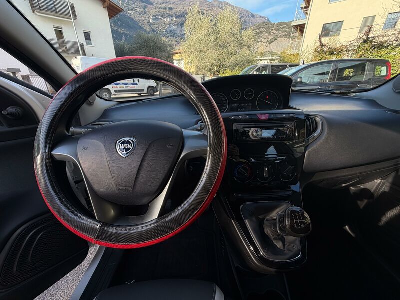 LANCIA YPSILON  ELEFANTINO 5 P.