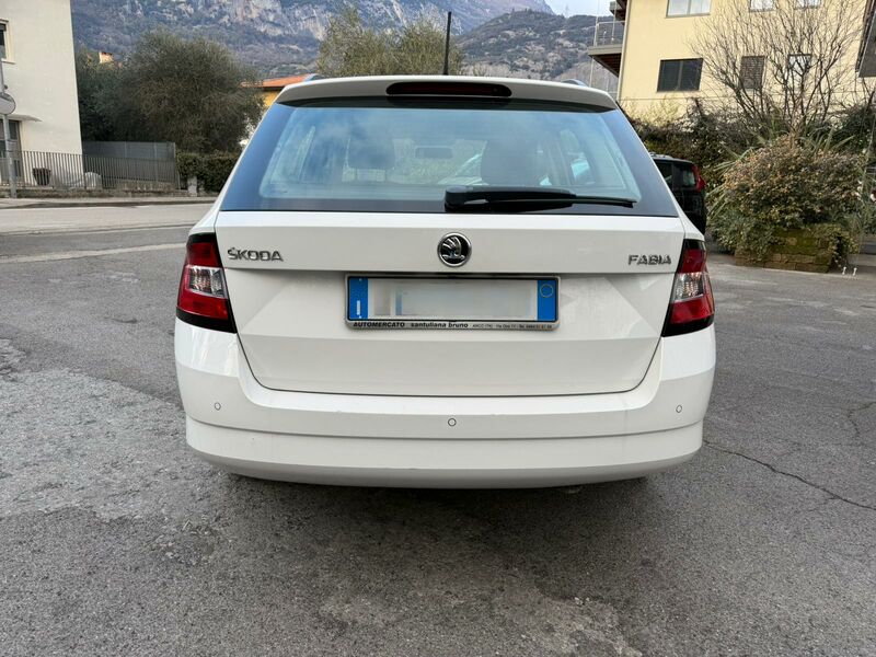 VOLKSWAGEN FABIA  1.2 TSI WAGON AMBITION