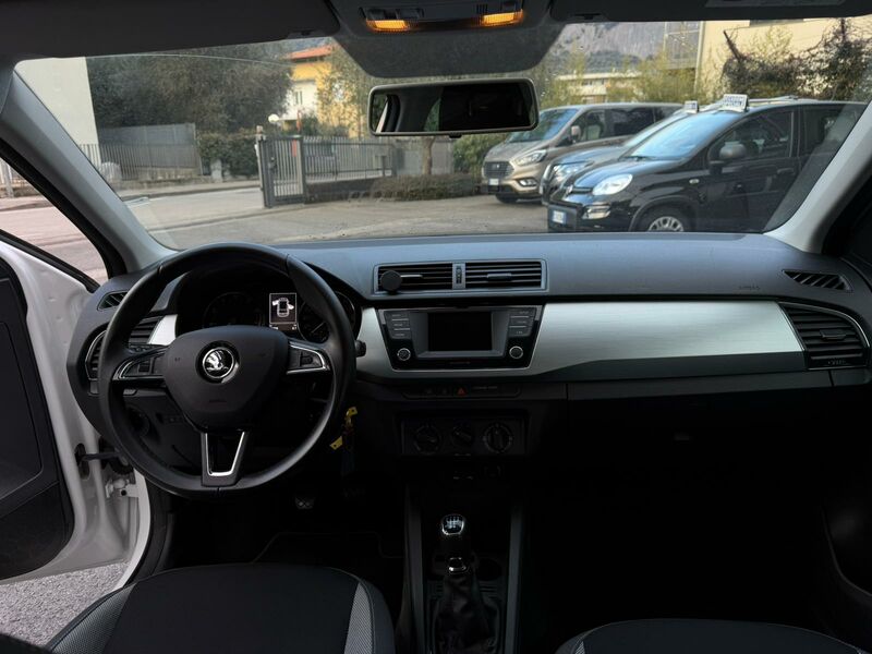 VOLKSWAGEN FABIA  1.2 TSI WAGON AMBITION