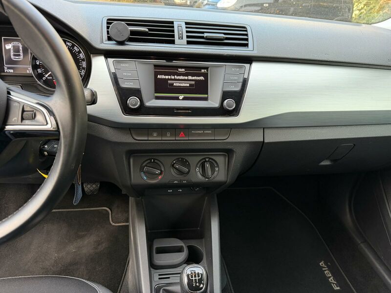 VOLKSWAGEN FABIA  1.2 TSI WAGON AMBITION